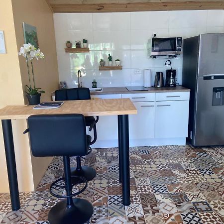 Cozy Studio With Private Spa Oranjestad Zewnętrze zdjęcie