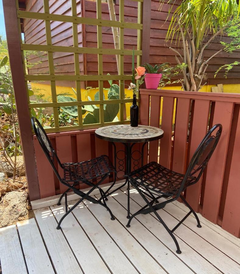 Cozy Studio With Private Spa Oranjestad Zewnętrze zdjęcie