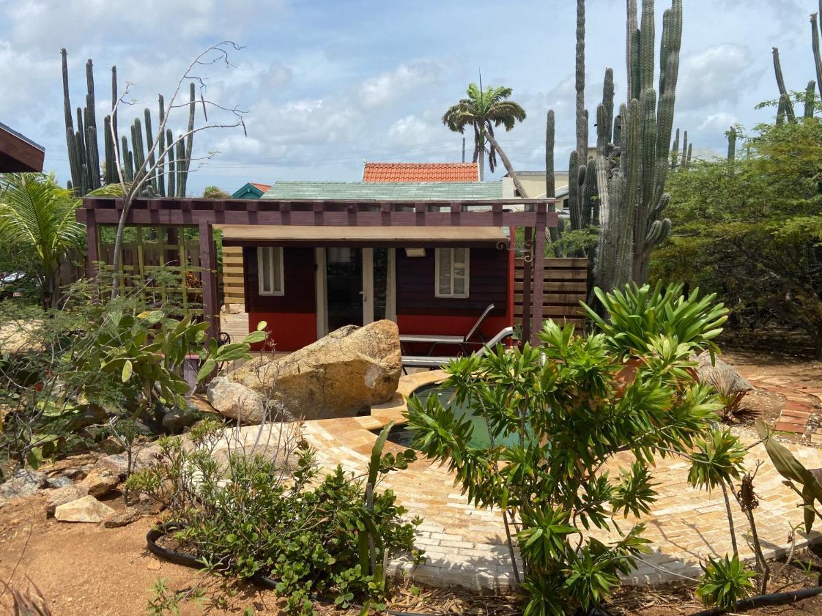 Cozy Studio With Private Spa Oranjestad Zewnętrze zdjęcie