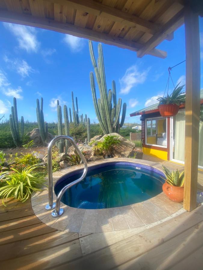 Cozy Studio With Private Spa Oranjestad Zewnętrze zdjęcie