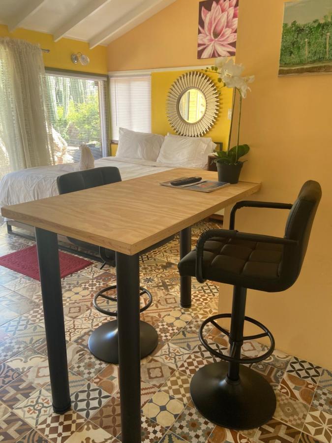 Cozy Studio With Private Spa Oranjestad Zewnętrze zdjęcie