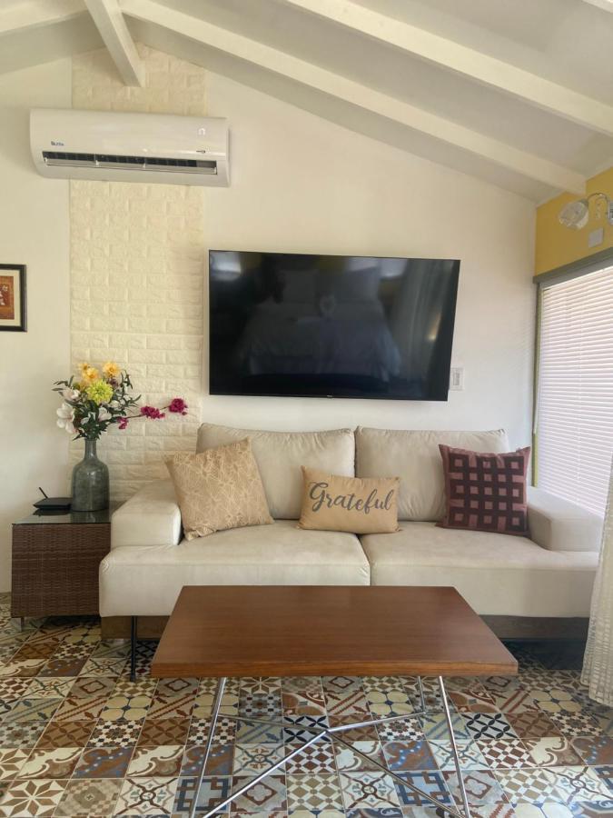 Cozy Studio With Private Spa Oranjestad Zewnętrze zdjęcie